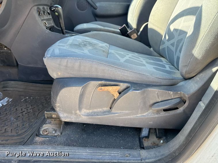 image for item DM5512 2010 Ford Transit Connect van