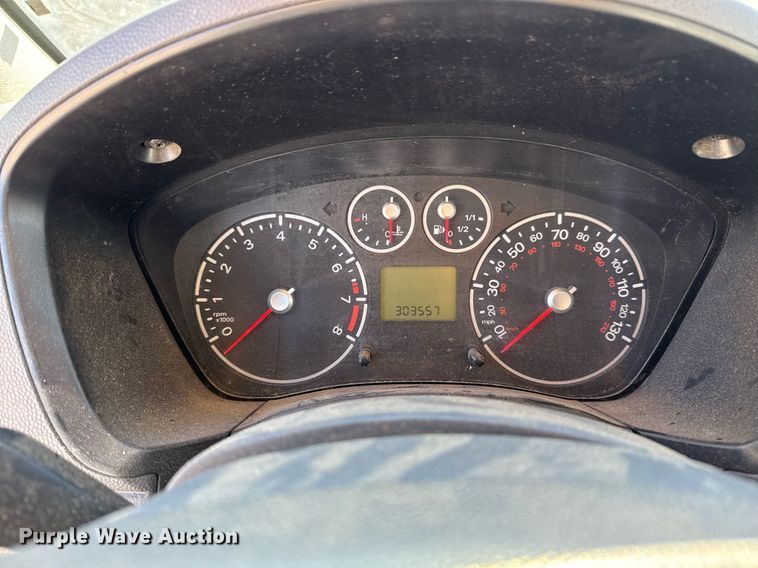 image for item DM5512 2010 Ford Transit Connect van