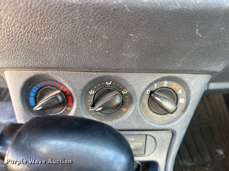 image for item DM5512 2010 Ford Transit Connect van