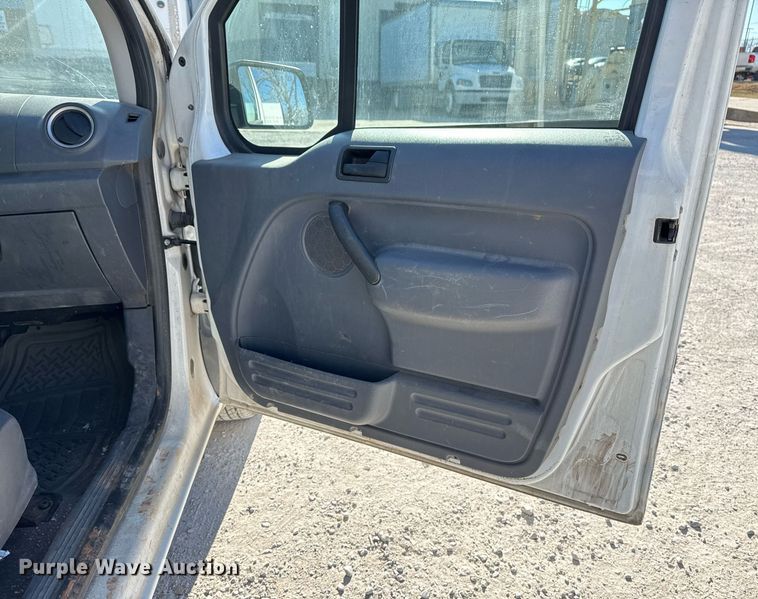 image for item DM5512 2010 Ford Transit Connect van