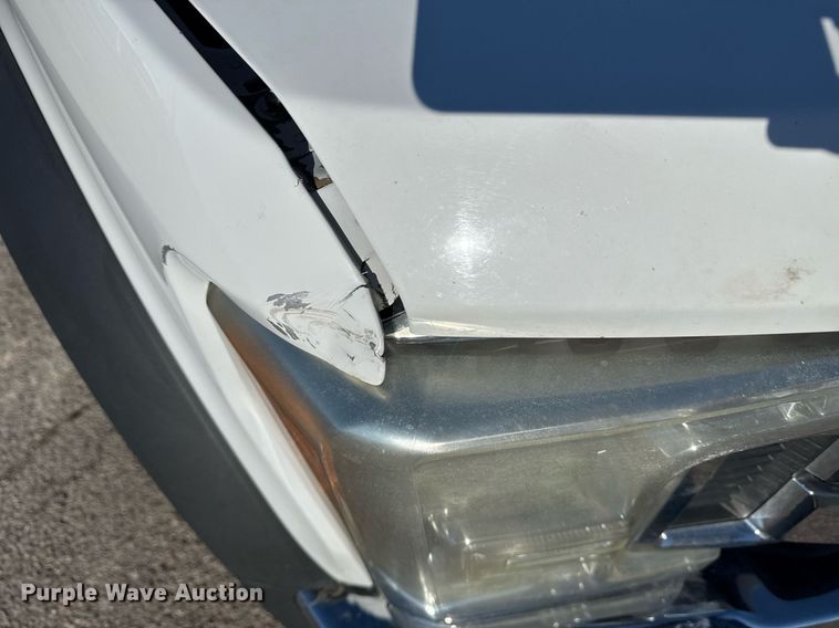 image for item DM5526 2019 Ford F550 Crew Cab flatbed truck