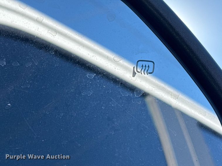 image for item DM5526 2019 Ford F550 Crew Cab flatbed truck