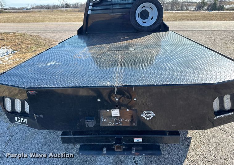 image for item DM5526 2019 Ford F550 Crew Cab flatbed truck