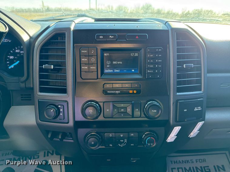 image for item DM5526 2019 Ford F550 Crew Cab flatbed truck