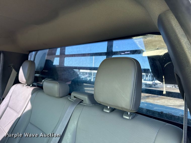 image for item DM5526 2019 Ford F550 Crew Cab flatbed truck