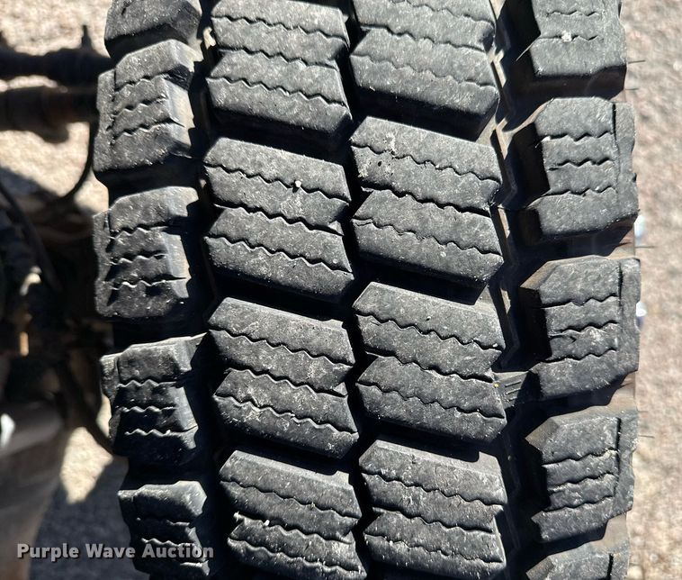 image for item DM5526 2019 Ford F550 Crew Cab flatbed truck