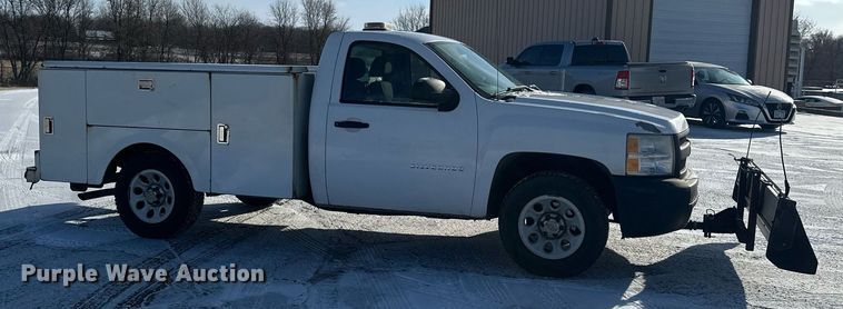 image for item DN0941 2011 Chevrolet Silverado 1500 utility bed pickup truck