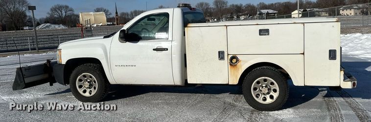 image for item DN0941 2011 Chevrolet Silverado 1500 utility bed pickup truck