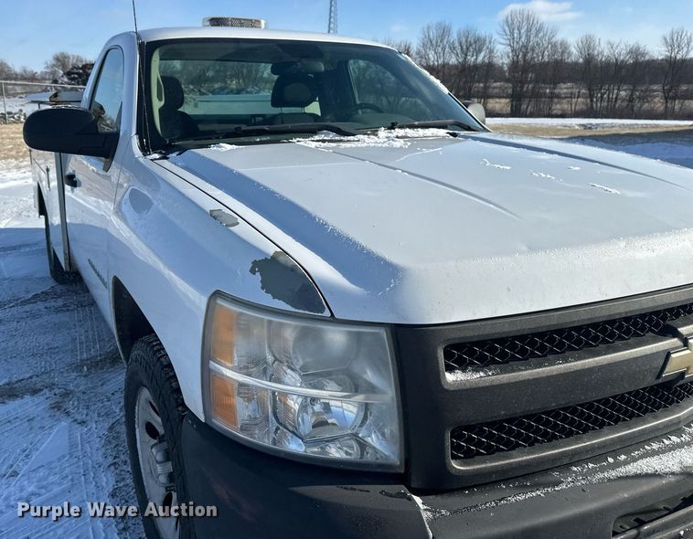 image for item DN0941 2011 Chevrolet Silverado 1500 utility bed pickup truck