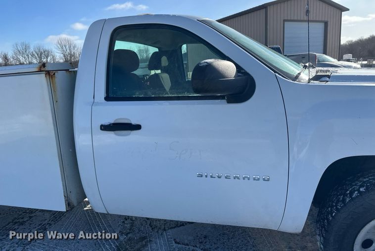 image for item DN0941 2011 Chevrolet Silverado 1500 utility bed pickup truck