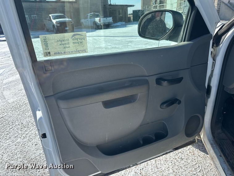 image for item DN0941 2011 Chevrolet Silverado 1500 utility bed pickup truck