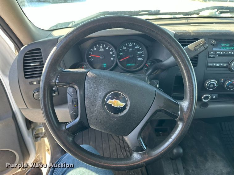 image for item DN0941 2011 Chevrolet Silverado 1500 utility bed pickup truck