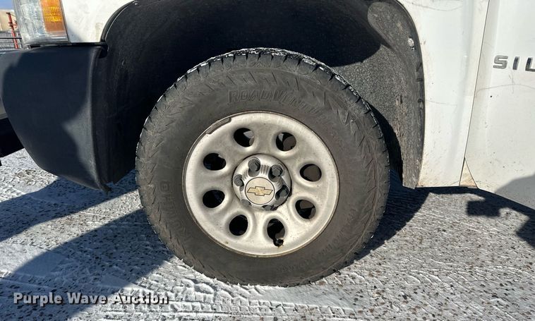 image for item DN0941 2011 Chevrolet Silverado 1500 utility bed pickup truck