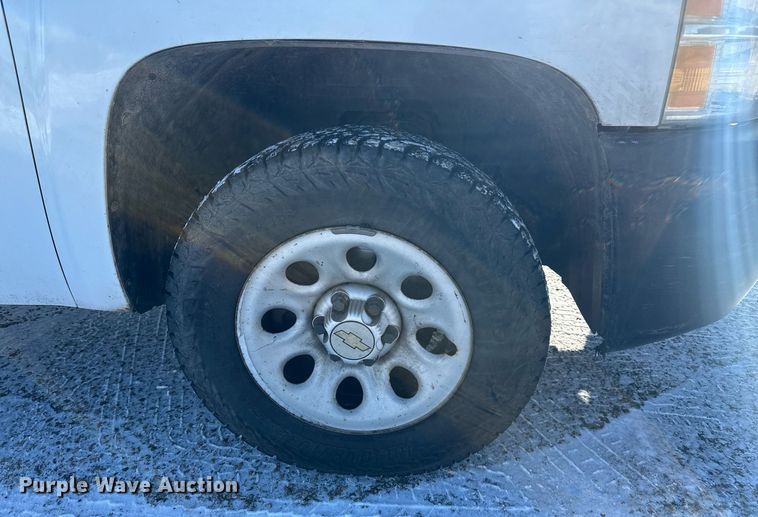 image for item DN0941 2011 Chevrolet Silverado 1500 utility bed pickup truck