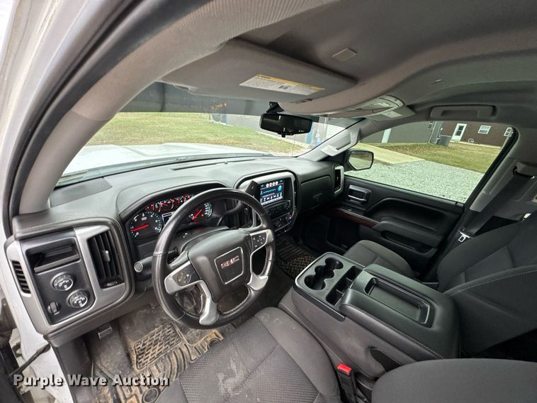 image for item DO0210 2017 GMC Sierra 1500 Crew Cab pickup truck