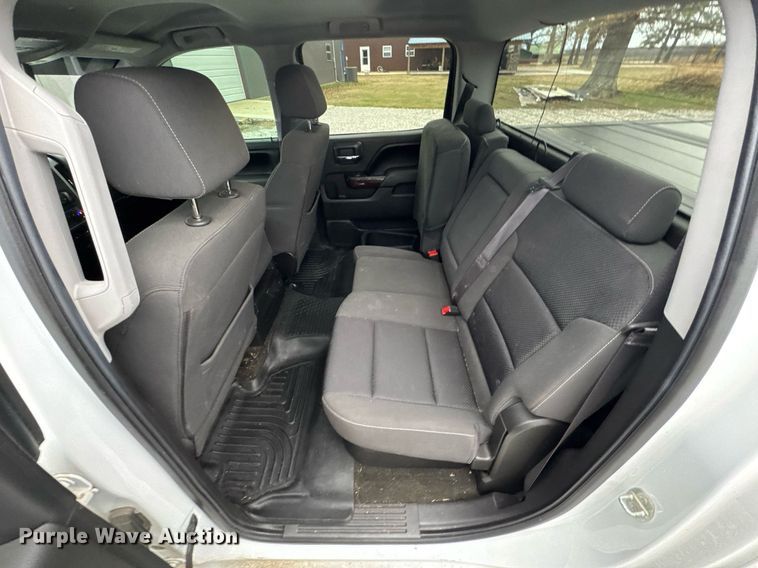 image for item DO0210 2017 GMC Sierra 1500 Crew Cab pickup truck