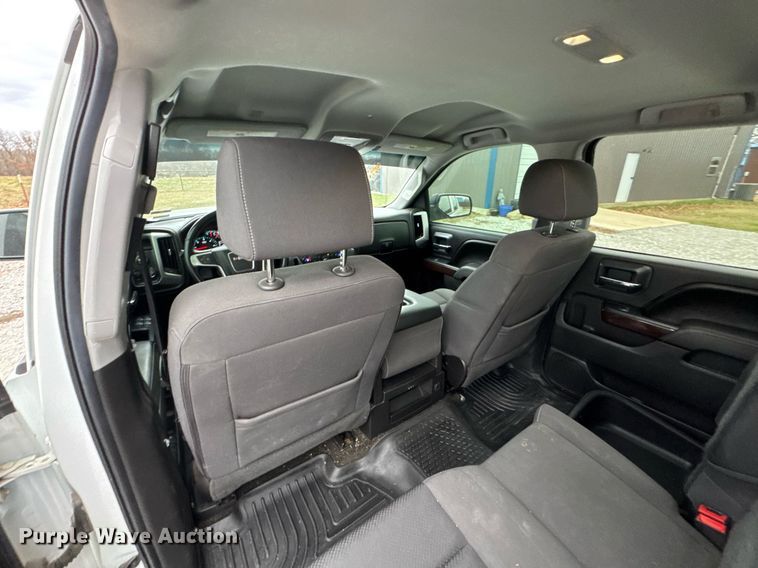 image for item DO0210 2017 GMC Sierra 1500 Crew Cab pickup truck