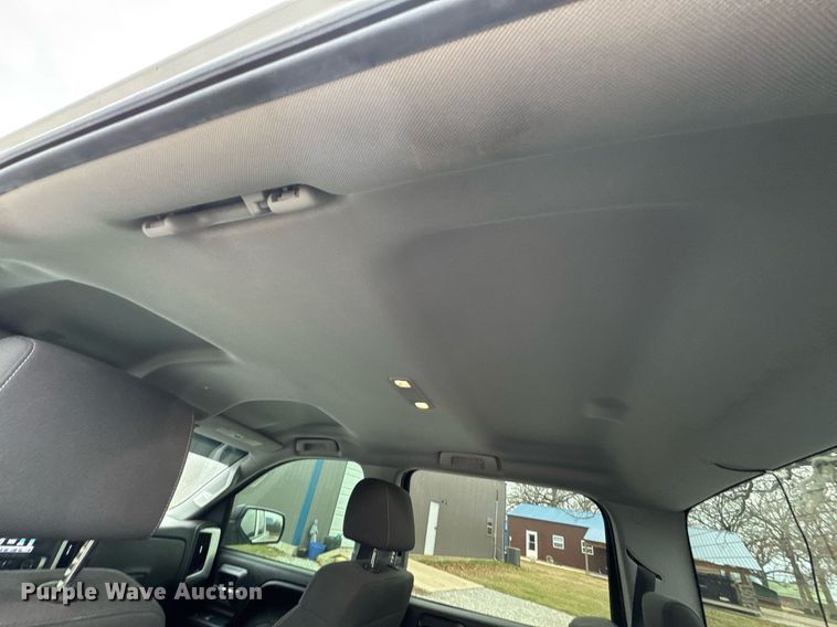 image for item DO0210 2017 GMC Sierra 1500 Crew Cab pickup truck