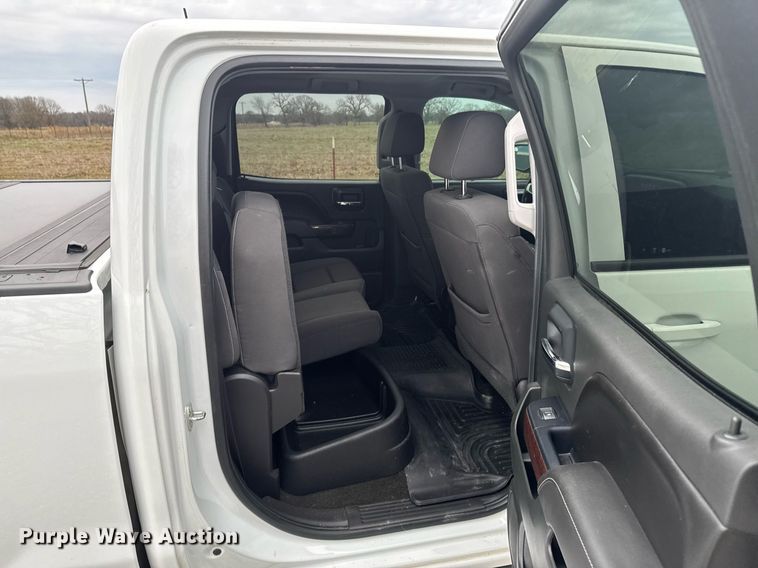 image for item DO0210 2017 GMC Sierra 1500 Crew Cab pickup truck