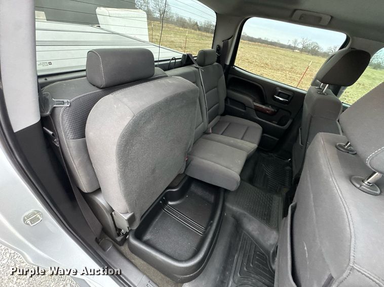 image for item DO0210 2017 GMC Sierra 1500 Crew Cab pickup truck