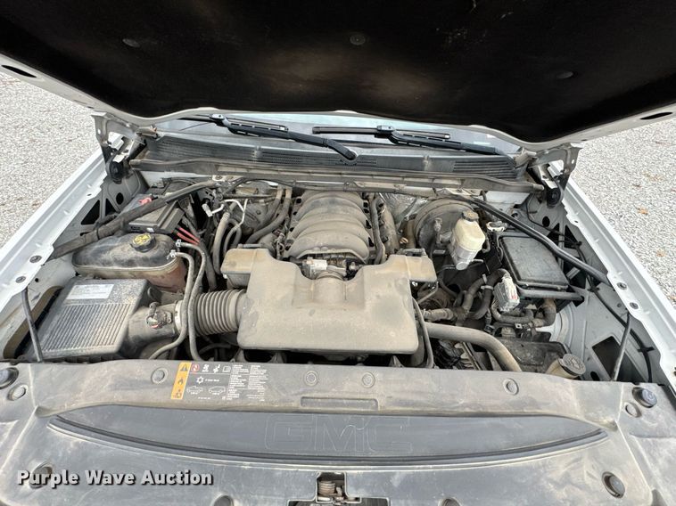 image for item DO0210 2017 GMC Sierra 1500 Crew Cab pickup truck