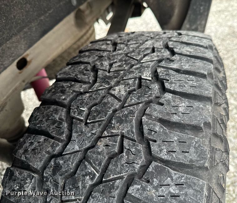 image for item DO0210 2017 GMC Sierra 1500 Crew Cab pickup truck