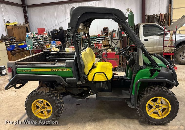 image for item DO0225 2013 John Deere Gator 825 utility vehicle