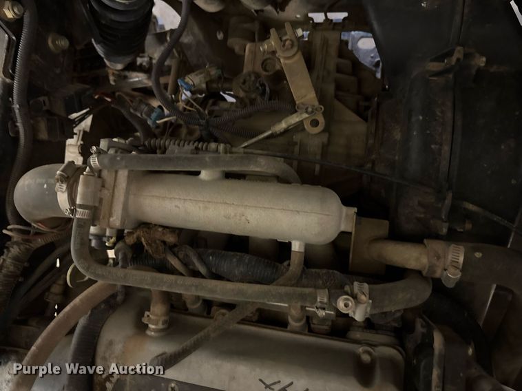 image for item DO0225 2013 John Deere Gator 825 utility vehicle