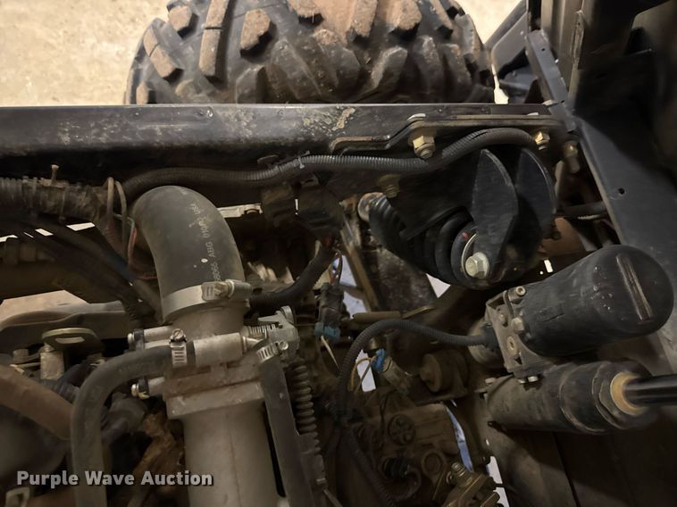 image for item DO0225 2013 John Deere Gator 825 utility vehicle