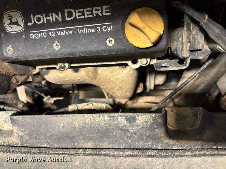 image for item DO0225 2013 John Deere Gator 825 utility vehicle