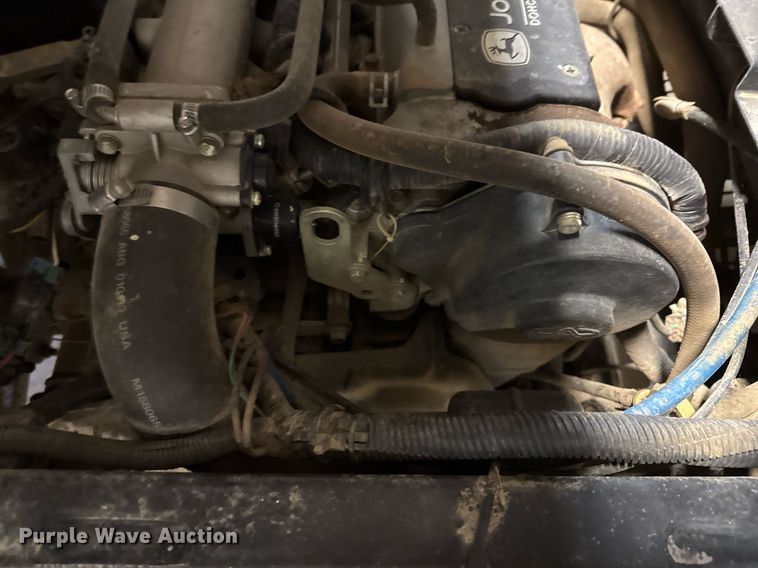 image for item DO0225 2013 John Deere Gator 825 utility vehicle