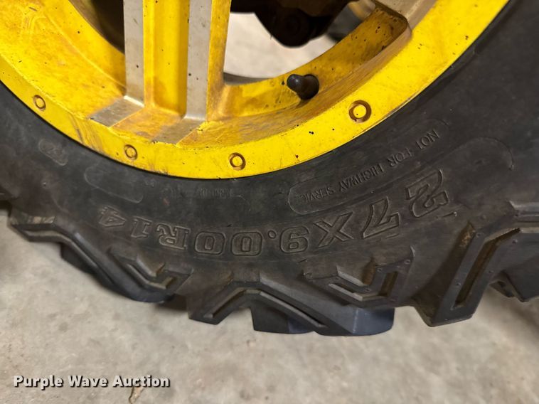 image for item DO0225 2013 John Deere Gator 825 utility vehicle