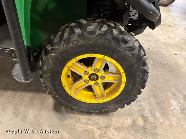 image for item DO0225 2013 John Deere Gator 825 utility vehicle