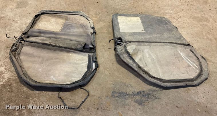 image for item DO0225 2013 John Deere Gator 825 utility vehicle