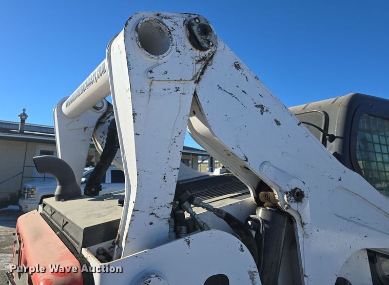 image for item DO7738 2020 Bobcat T870 tracked skid steer loader