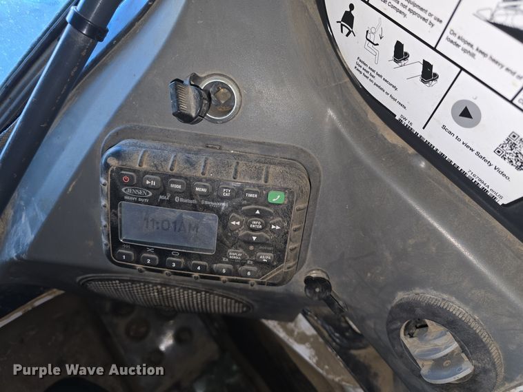 image for item DO7738 2020 Bobcat T870 tracked skid steer loader