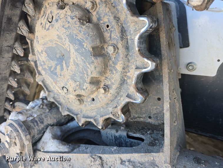 image for item DO7738 2020 Bobcat T870 tracked skid steer loader