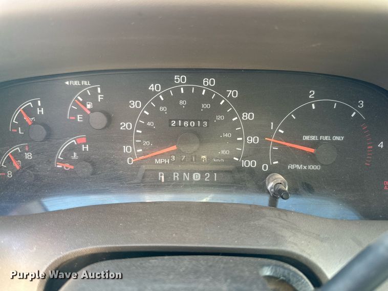 image for item DP6106 2001 Ford F350 Super Duty XLT SuperCab pickup truck