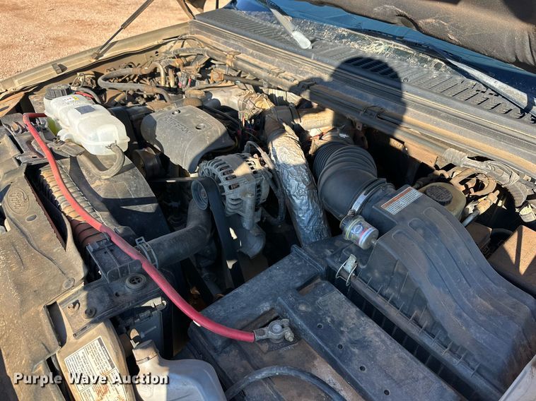 image for item DP6106 2001 Ford F350 Super Duty XLT SuperCab pickup truck