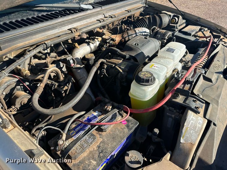 image for item DP6106 2001 Ford F350 Super Duty XLT SuperCab pickup truck