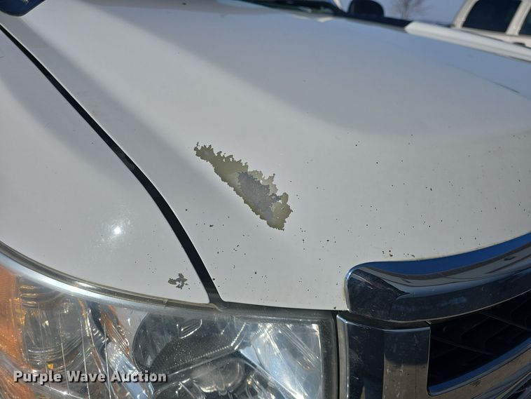 image for item DQ5370 2012 Chevrolet Silverado 2500HD Crew Cab utility bed pickup truck