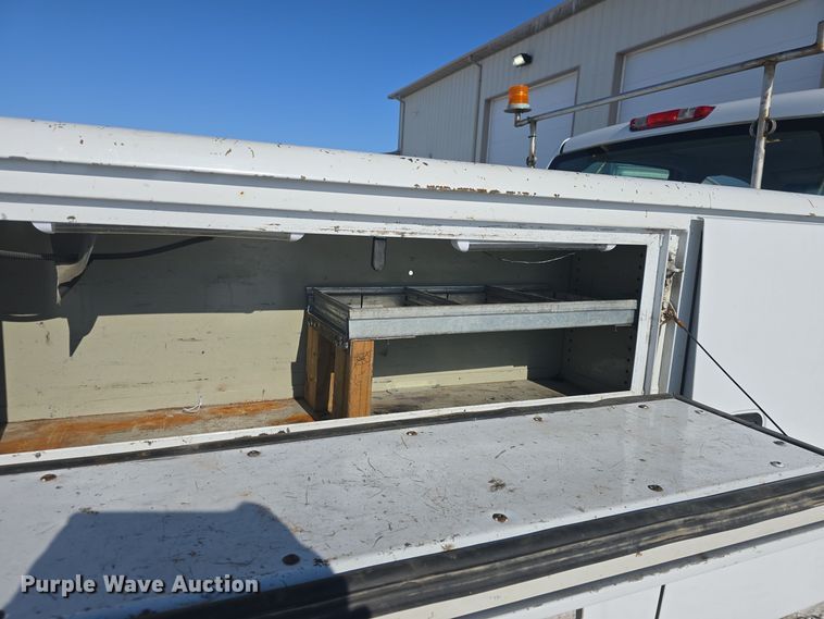 image for item DQ5370 2012 Chevrolet Silverado 2500HD Crew Cab utility bed pickup truck