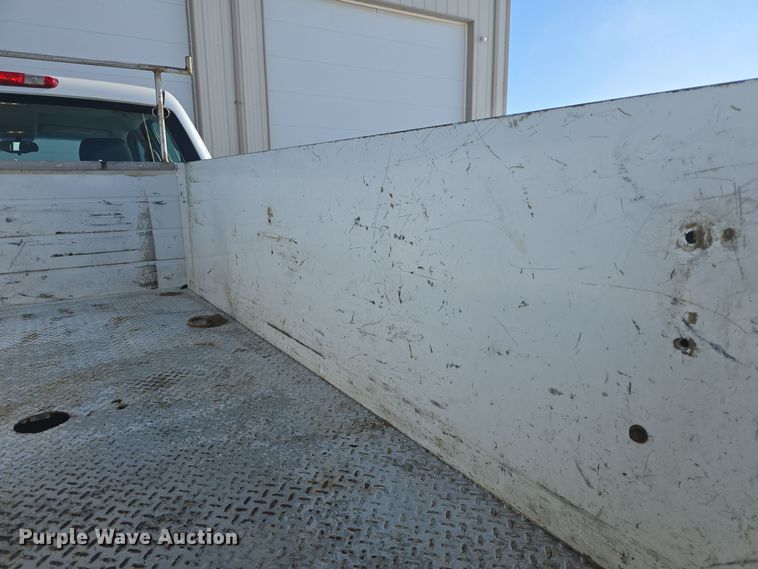 image for item DQ5370 2012 Chevrolet Silverado 2500HD Crew Cab utility bed pickup truck