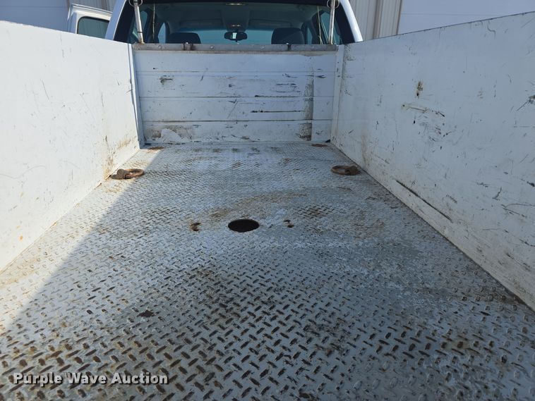 image for item DQ5370 2012 Chevrolet Silverado 2500HD Crew Cab utility bed pickup truck