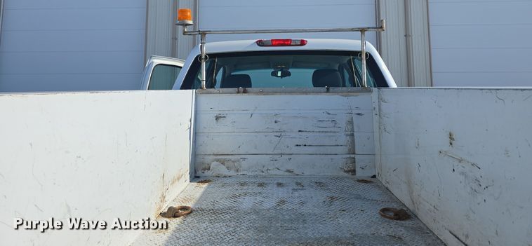 image for item DQ5370 2012 Chevrolet Silverado 2500HD Crew Cab utility bed pickup truck