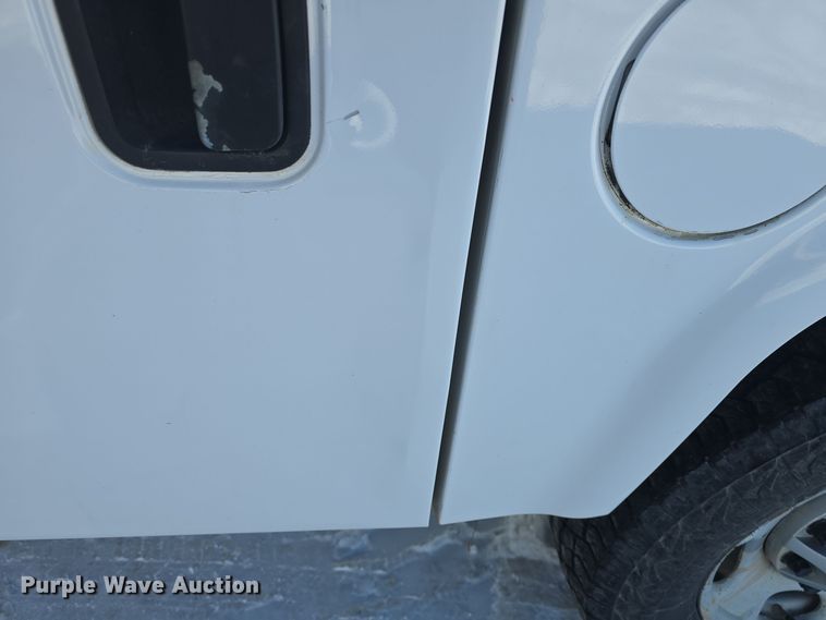 image for item DQ5370 2012 Chevrolet Silverado 2500HD Crew Cab utility bed pickup truck