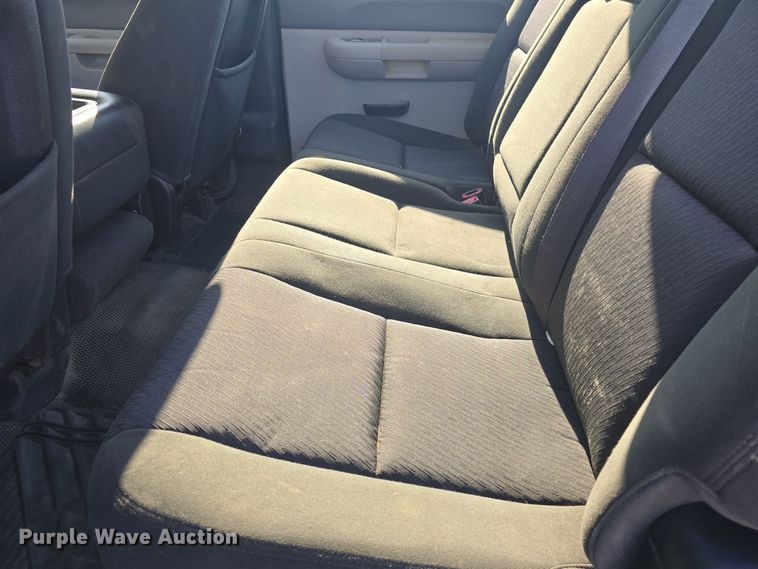 image for item DQ5370 2012 Chevrolet Silverado 2500HD Crew Cab utility bed pickup truck