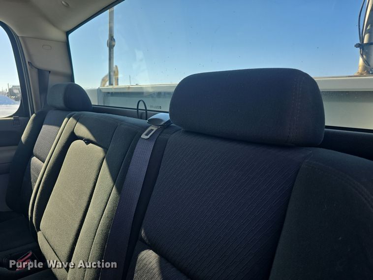 image for item DQ5370 2012 Chevrolet Silverado 2500HD Crew Cab utility bed pickup truck