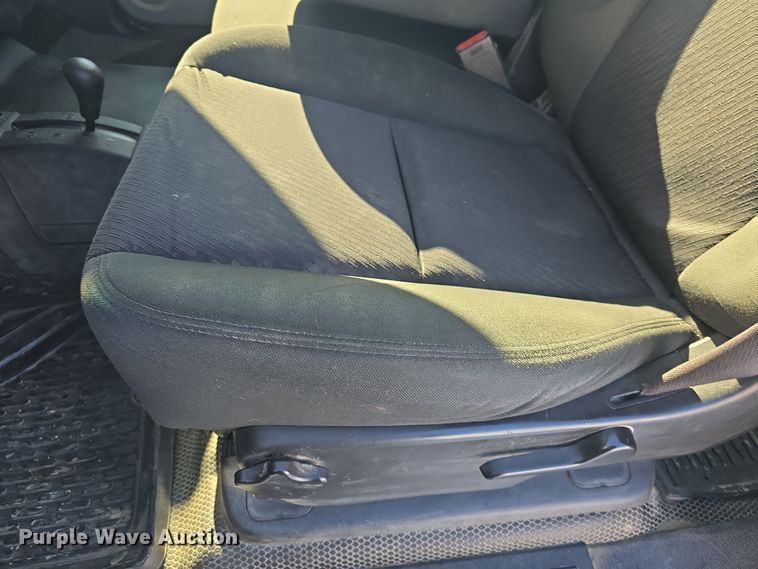 image for item DQ5370 2012 Chevrolet Silverado 2500HD Crew Cab utility bed pickup truck