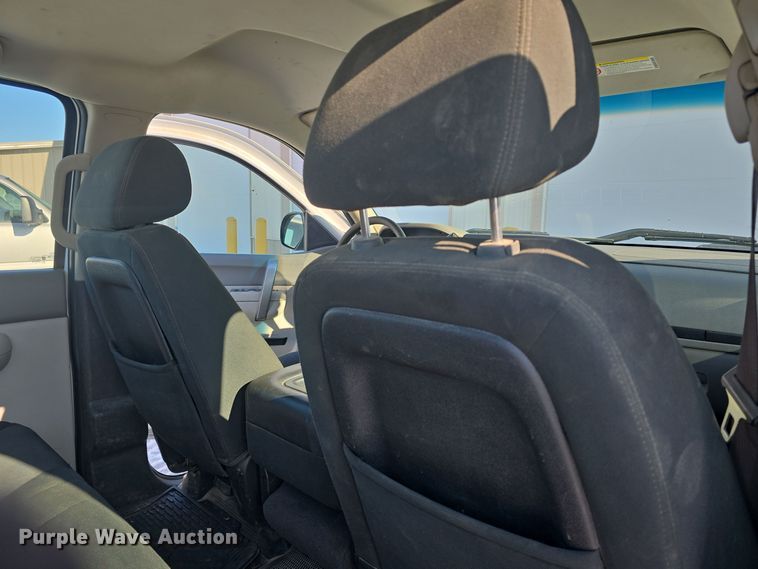 image for item DQ5370 2012 Chevrolet Silverado 2500HD Crew Cab utility bed pickup truck